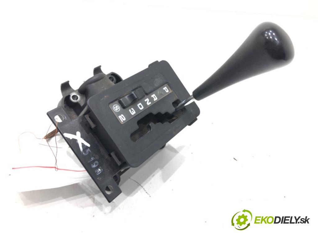 MERCEDES-BENZ 190 (W201) 1982 - 1993    E 2.0 (201.024) 83 kW [113 KM] benzyna 1985 - 1986  Kulisa  (Rýchlostné páky / kulisy)