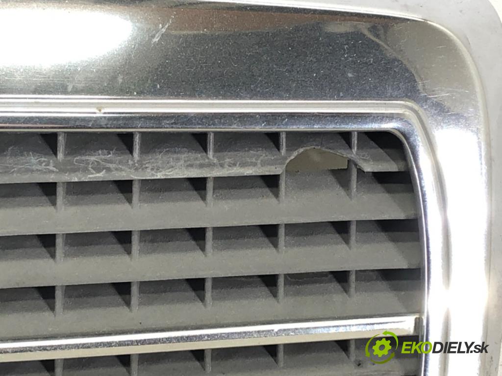 MERCEDES-BENZ 190 (W201) 1982 - 1993    E 2.0 (201.024) 83 kW [113 KM] benzyna 1985 - 1986  mřížka maska  (Mřížky (masky) chladičů)