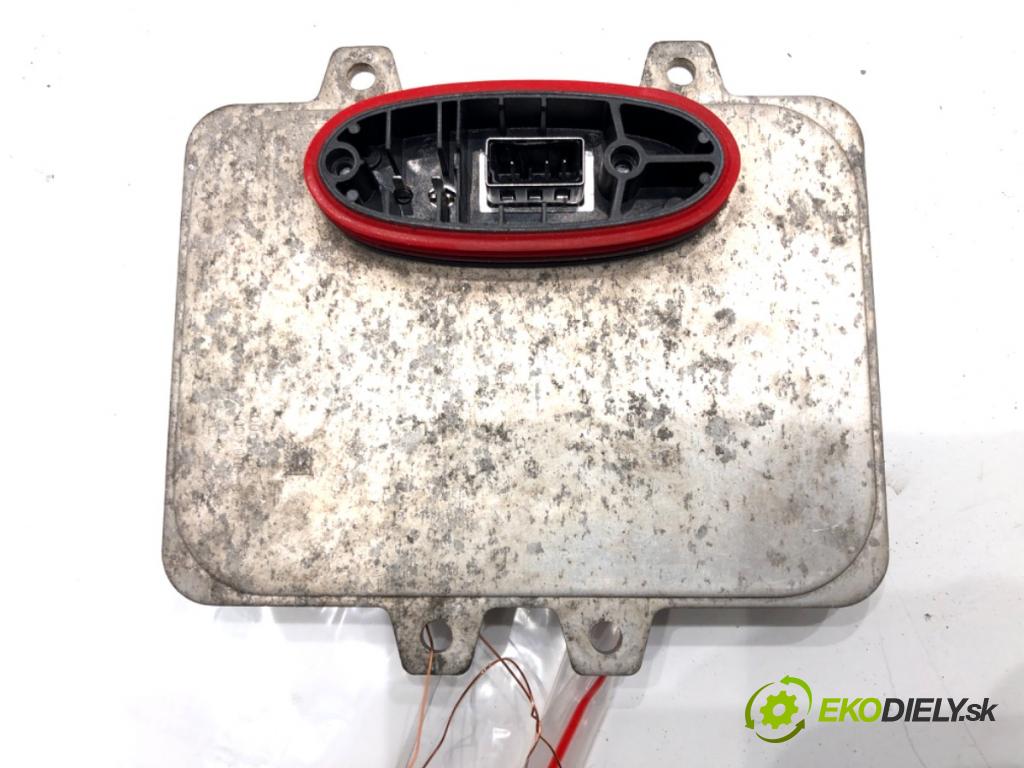 SKODA SUPERB II Kombi (3T5) 2009 - 2015    2.0 TDI 125 kW [170 KM] olej napędowy 2009 - 2015  Menič XENON 5DV009000 (Riadiace jednotky xenónu)