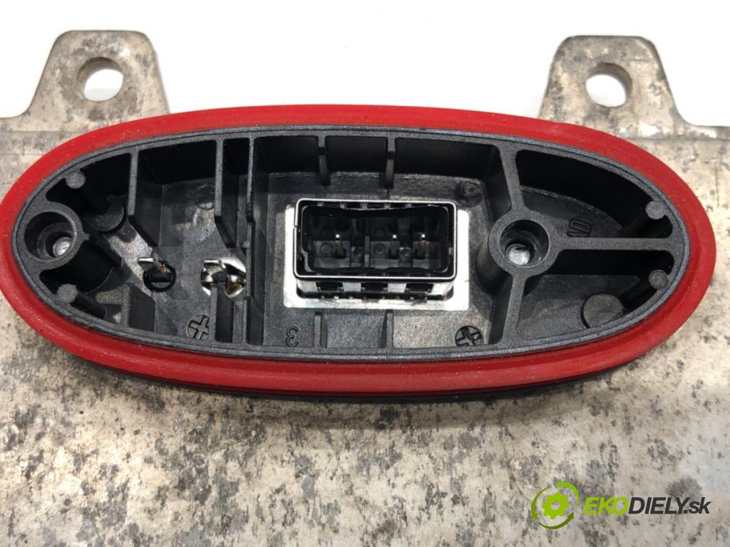 SKODA SUPERB II Kombi (3T5) 2009 - 2015    2.0 TDI 125 kW [170 KM] olej napędowy 2009 - 2015  Menič XENON 5DV009000 (Riadiace jednotky xenónu)