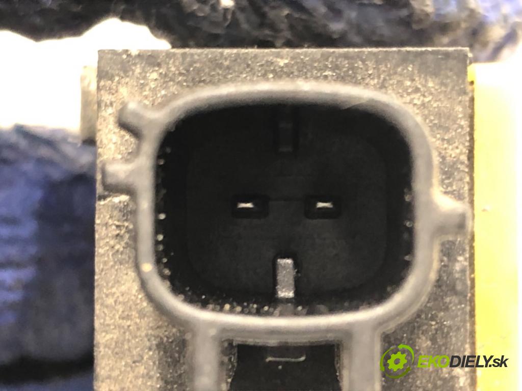 SKODA SUPERB II Kombi (3T5) 2009 - 2015    2.0 TDI 125 kW [170 KM] olej napędowy 2009 - 2015  Snímač nárazu 5N0959652A (Snímače nárazu)