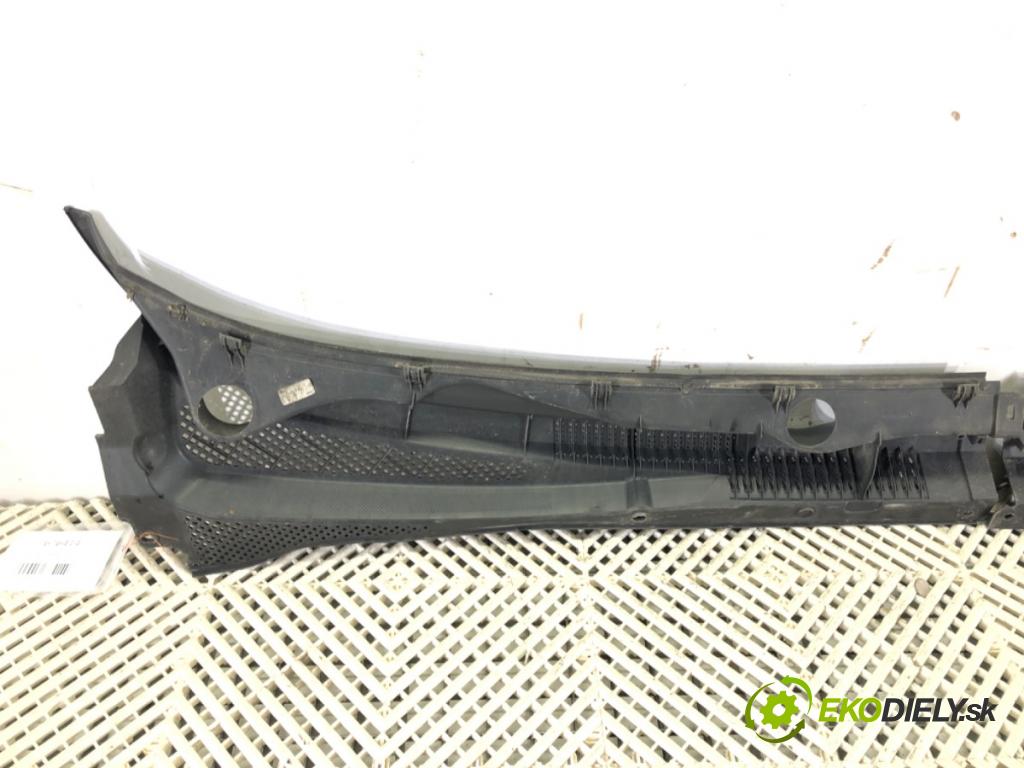 CHEVROLET CRUZE (J300) 2009 - 2022    2.0 CDI 120 kW [163 KM] olej napędowy 2010 - 2022  Torpédo, plast pod čelné okno 95023020 95028616 (Torpéda)