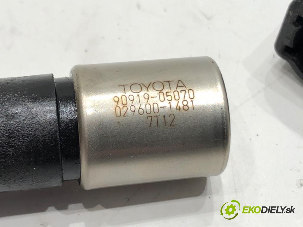 TOYOTA C-HR (_X1_) 2016 - 2022    1.8 Hybrid (ZYX10_, ZYX11_) 90 kW [122 KM] Hybryda silnik benzynowy / elektryczny 2016 - 2022  snímač pozice hřídele klikového 90919-05070 (Snímače polohy kliky, vačky)