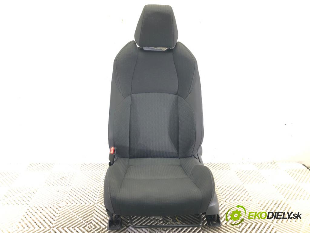 TOYOTA C-HR (_X1_) 2016 - 2022    1.8 Hybrid (ZYX10_, ZYX11_) 90 kW [122 KM] Hybryda silnik benzynowy / elektryczny 2016 - 2022  Sedadlo ľavy predný 