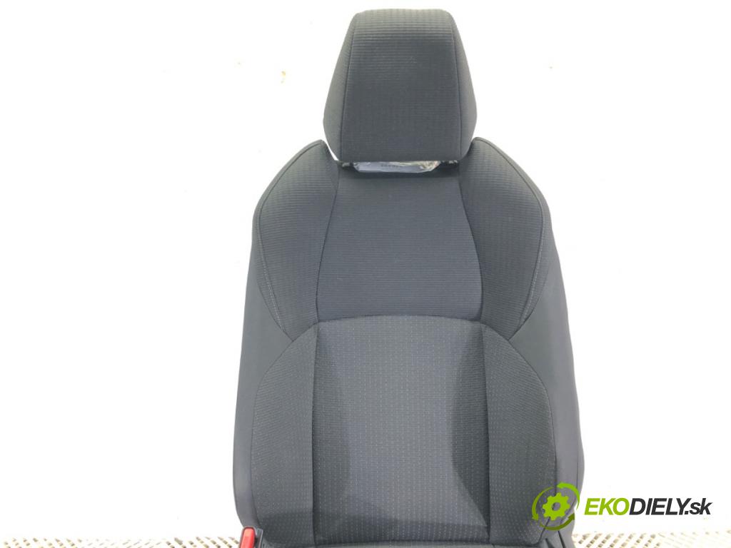 TOYOTA C-HR (_X1_) 2016 - 2022    1.8 Hybrid (ZYX10_, ZYX11_) 90 kW [122 KM] Hybryda silnik benzynowy / elektryczny 2016 - 2022  Sedadlo ľavy predný