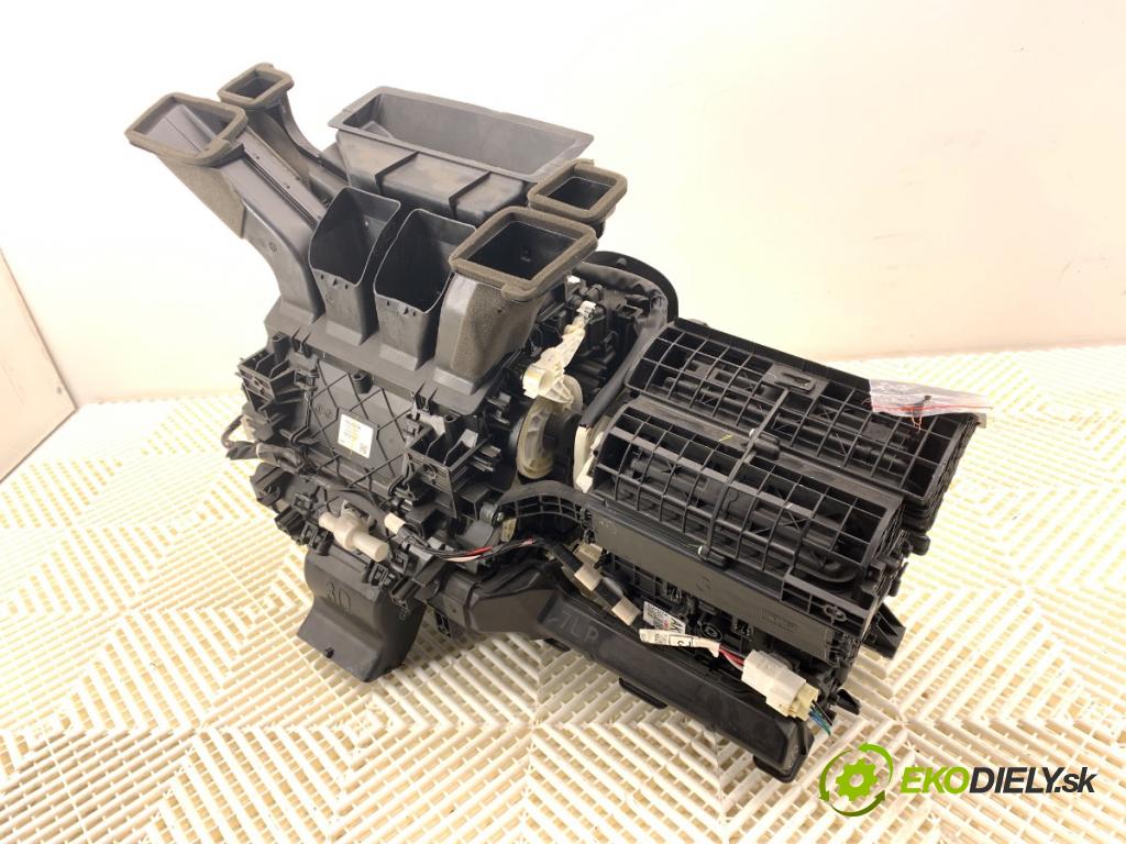 TOYOTA C-HR (_X1_) 2016 - 2022    1.8 Hybrid (ZYX10_, ZYX11_) 90 kW [122 KM] Hybryda silnik benzynowy / elektryczny 2016 - 2022  topné těleso radiátor topení komplet KOMBAJN 87050-F4020 (Radiátory topení)