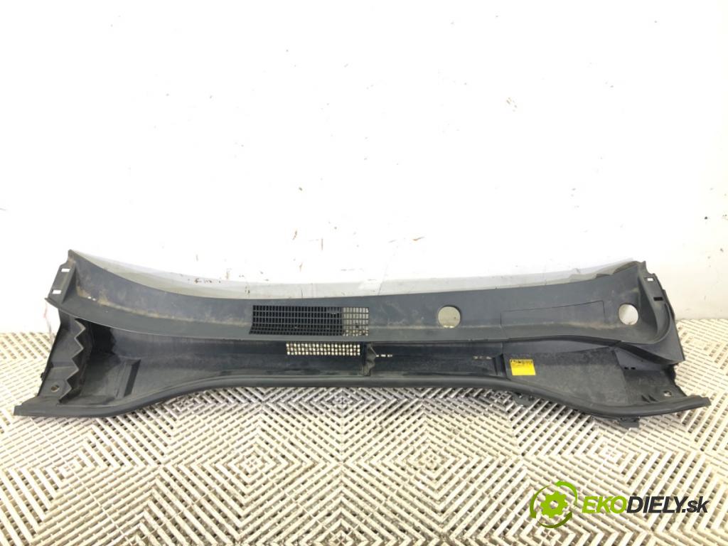 TOYOTA C-HR (_X1_) 2016 - 2022    1.8 Hybrid (ZYX10_, ZYX11_) 90 kW [122 KM] Hybryda silnik benzynowy / elektryczny 2016 - 2022  Torpédo, plast pod čelné okno 55783-F4010 (Torpéda)