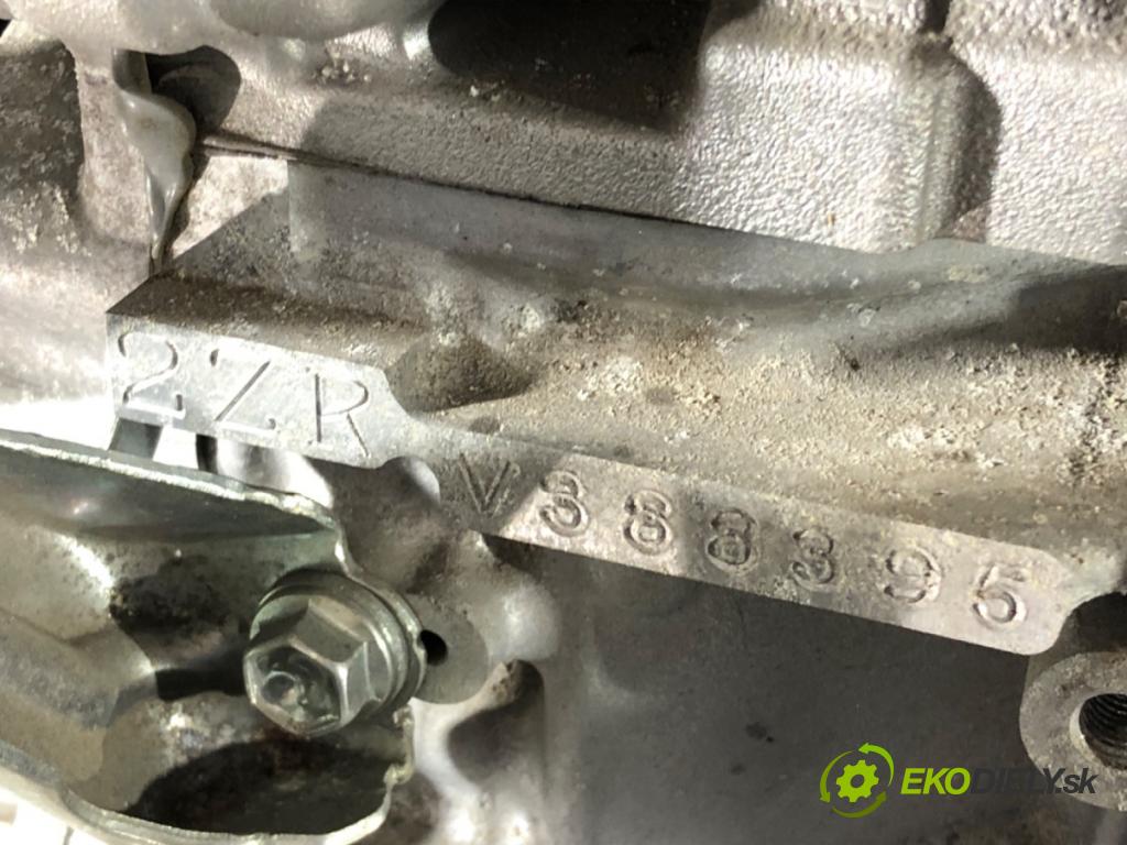 TOYOTA C-HR (_X1_) 2016 - 2022    1.8 Hybrid (ZYX10_, ZYX11_) 90 kW [122 KM] Hybryda silnik benzynowy / elektryczny 2016 - 2022  motor 2ZR-FXE (Motory (kompletní))