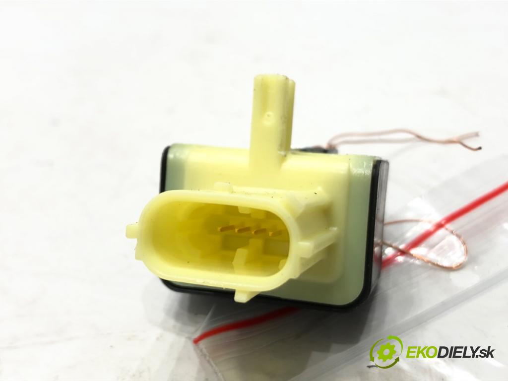 TOYOTA C-HR (_X1_) 2016 - 2022    1.8 Hybrid (ZYX10_, ZYX11_) 90 kW [122 KM] Hybryda silnik benzynowy / elektryczny 2016 - 2022  Snímač nárazu 89831-F4020 (Snímače nárazu)