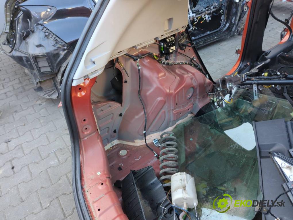 KIA SPORTAGE III (SL) 2009 - 2022    1.7 CRDi 85 kW [116 KM] olej napędowy 2010 - 2022  KAROSERIA ČTVRŤÁK blatník zadní část levý pravý práh střecha PODŁUŻNICA levý pravý