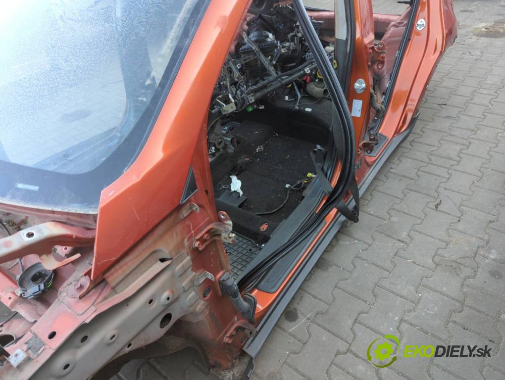 KIA SPORTAGE III (SL) 2009 - 2022    1.7 CRDi 85 kW [116 KM] olej napędowy 2010 - 2022  KAROSERIA ČTVRŤÁK blatník zadní část levý pravý práh střecha PODŁUŻNICA levý pravý