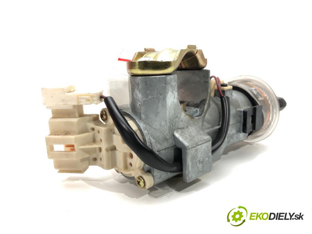 SUBARU LEGACY IV (BL) 2003 - 2015    2.0 AWD (BL5) 101 kW [138 KM] benzyna 2003 - 2005  spinačka 88215AG000 (Spínacie skrinky a kľúče)