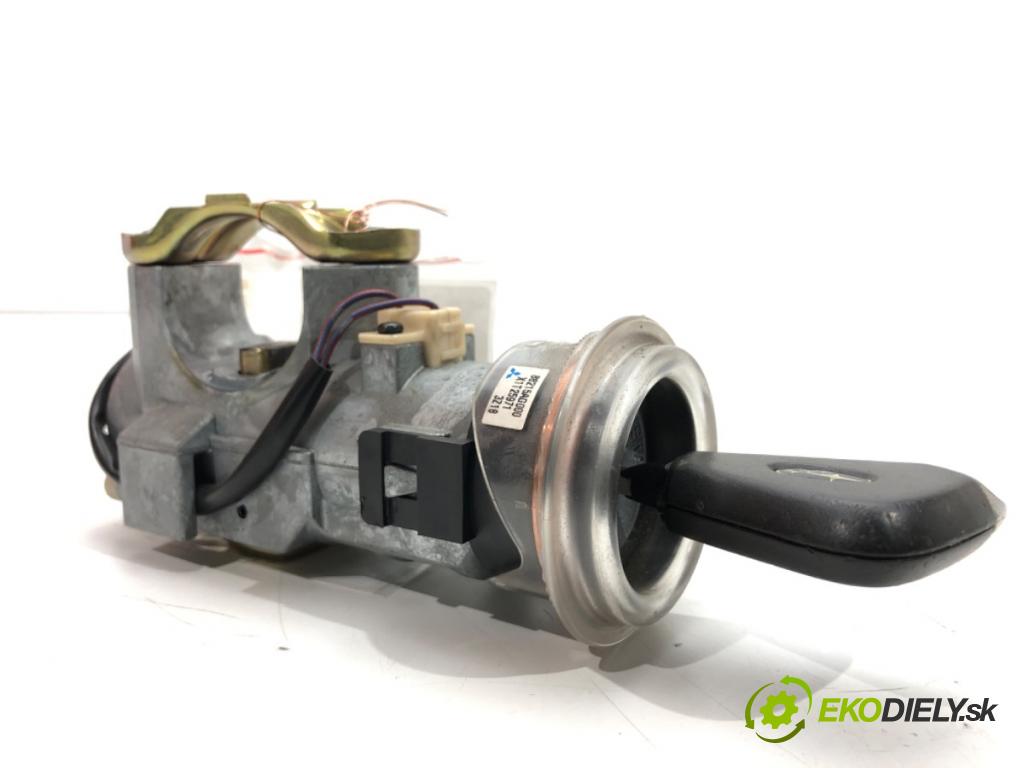 SUBARU LEGACY IV (BL) 2003 - 2015    2.0 AWD (BL5) 101 kW [138 KM] benzyna 2003 - 2005  spinačka 88215AG000 (Spínacie skrinky a kľúče)