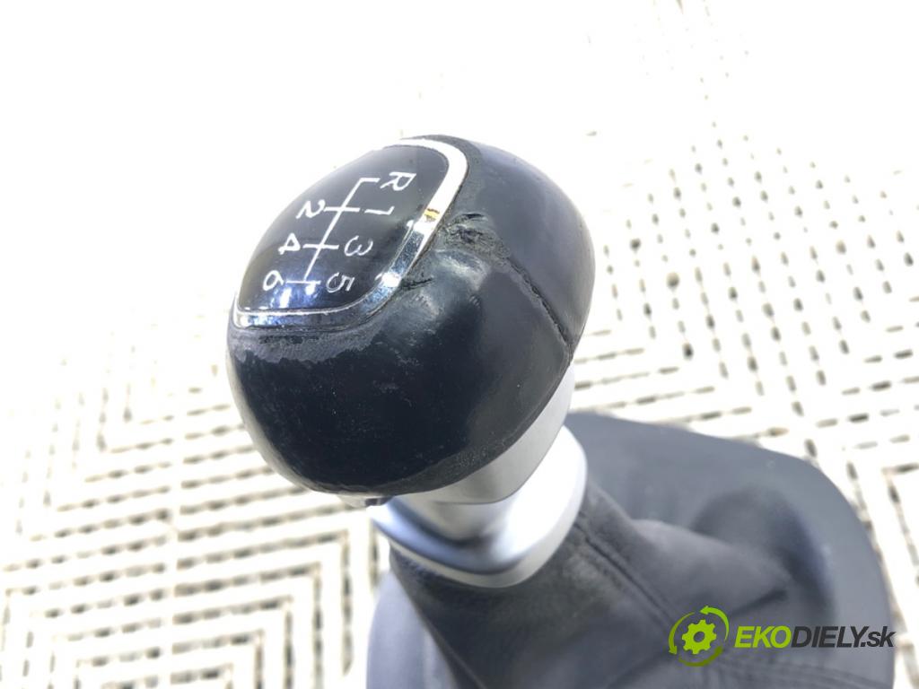 KIA SPORTAGE III (SL) 2009 - 2022    2.0 CRDi AWD 100 kW [136 KM] olej napędowy 2010 - 2022  Kulisa 43700-3W400 (Rýchlostné páky / kulisy)