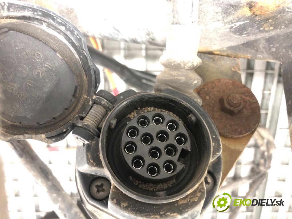 KIA SPORTAGE III (SL) 2009 - 2022    2.0 CRDi AWD 100 kW [136 KM] olej napędowy 2010 - 2022  Hák tažné zařízení 3W281ADE00 (Tažná zařízení)