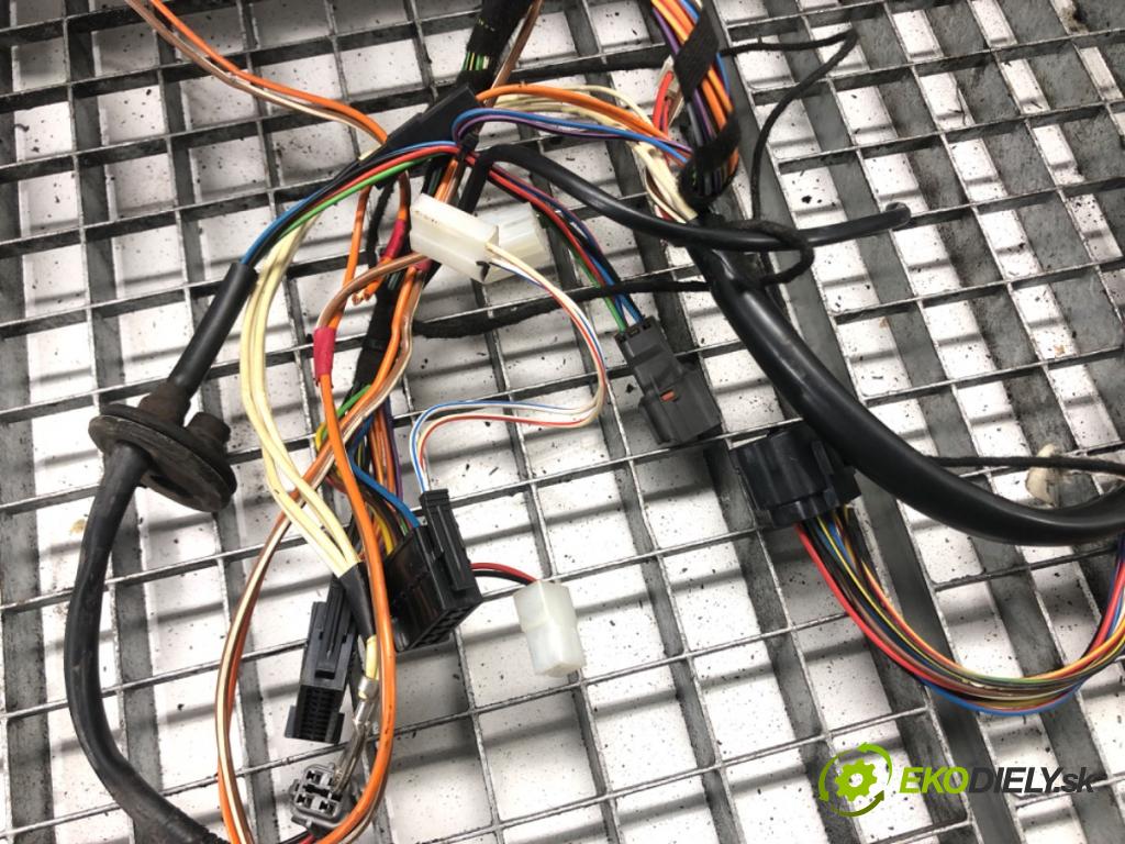 KIA SPORTAGE III (SL) 2009 - 2022    2.0 CRDi AWD 100 kW [136 KM] olej napędowy 2010 - 2022  Hák tažné zařízení 3W281ADE00 (Tažná zařízení)