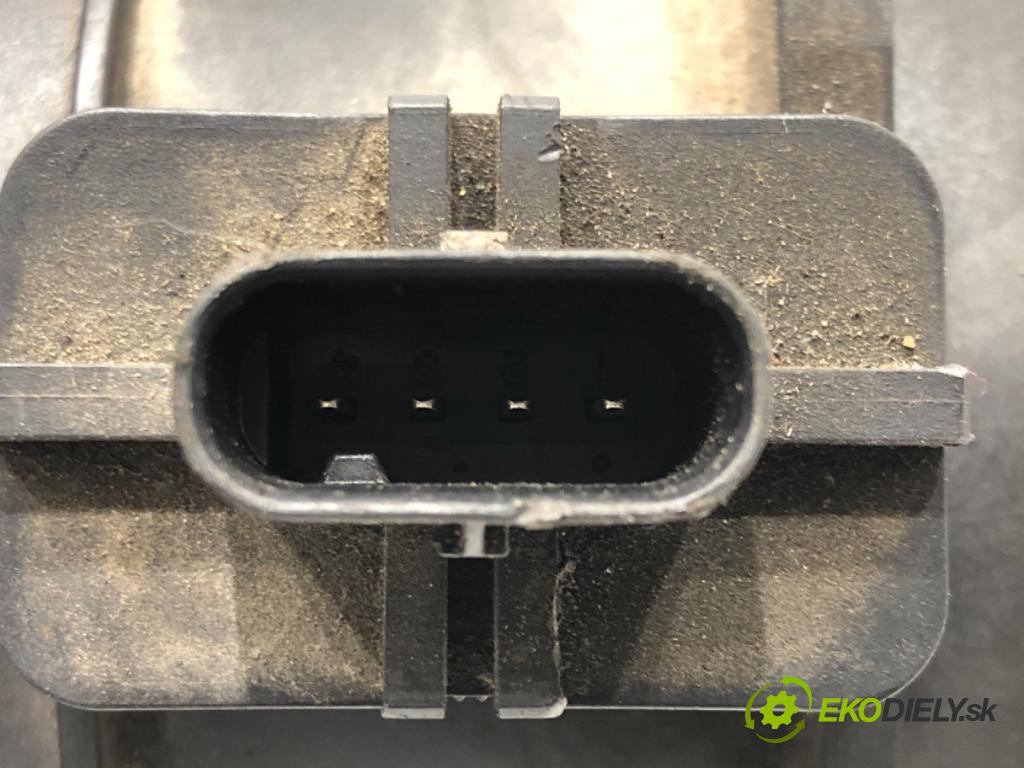 SKODA SUPERB II Kombi (3T5) 2009 - 2015    2.0 TDI 125 kW [170 KM] olej napędowy 2009 - 2015  Váha vzduchu 0281002956 03L906461A (Váhy vzduchu)