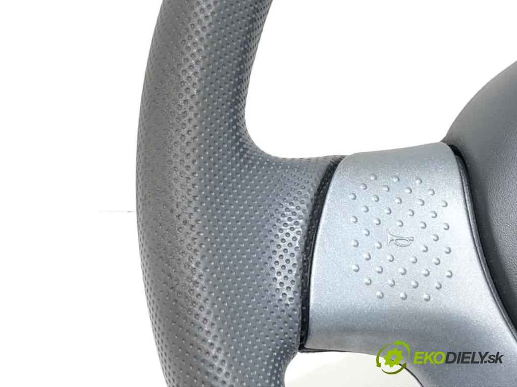 SMART FORTWO coupe (450) 2004 - 2007    0.7 (450.330) 37 kW [50 KM] benzyna 2004 - 2007  Volant  (Volanty)