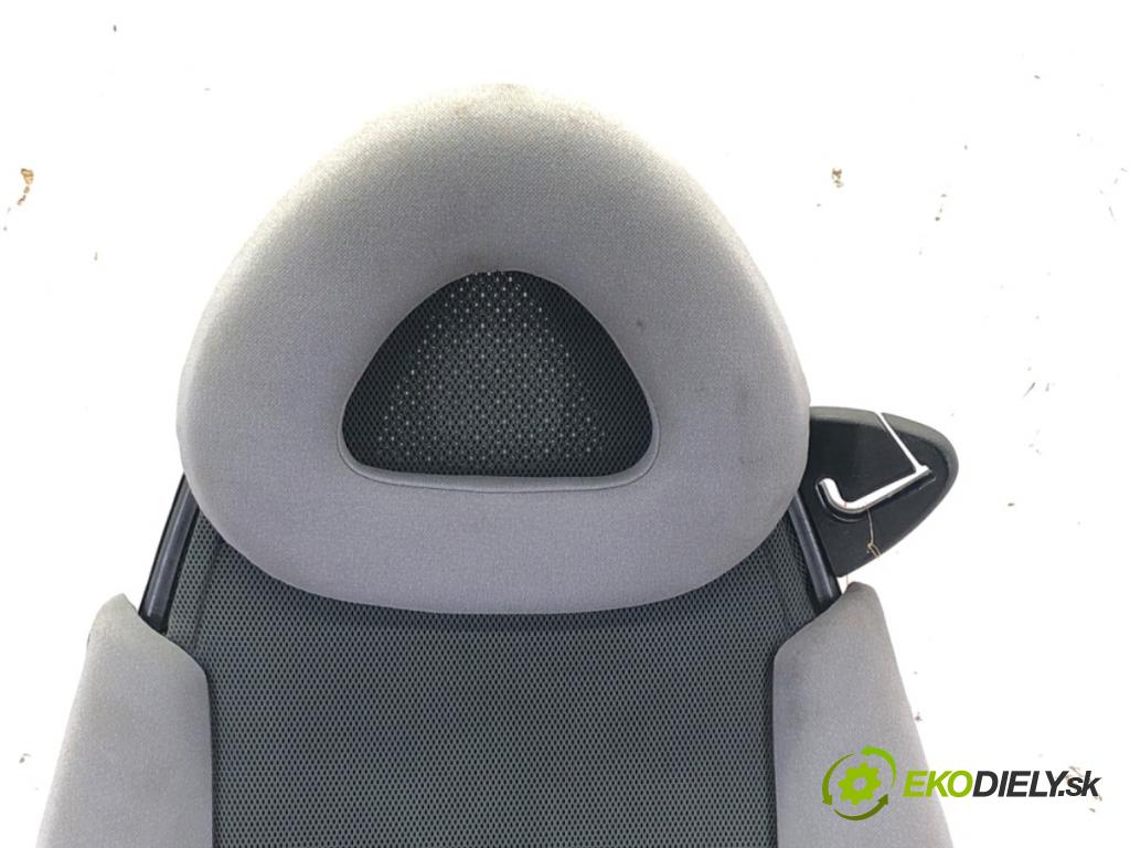 SMART FORTWO coupe 2004 37 kW 0.7 (450.330) 698 Sedadlo ľavy predný