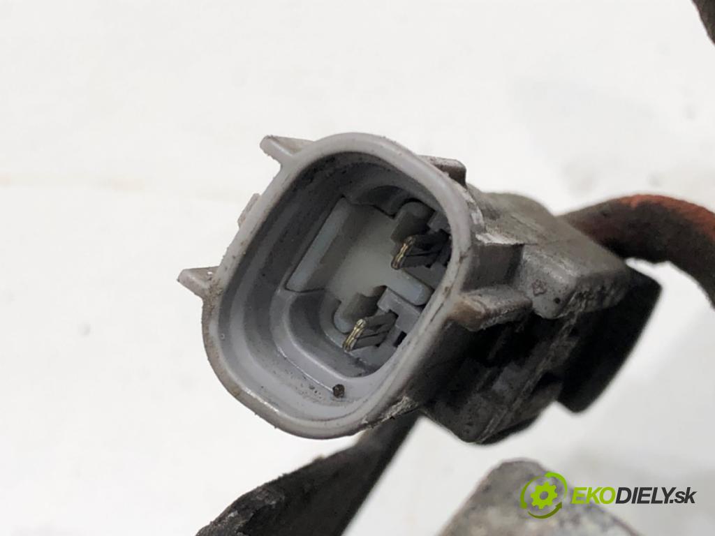 TOYOTA YARIS (_P9_) 2005 - 2014    1.0 VVT-i (KSP90_) 51 kW [69 KM] benzyna 2005 - 2011  Kompresor klimatizácie 447260-1504 (Kompresory klimatizácie)