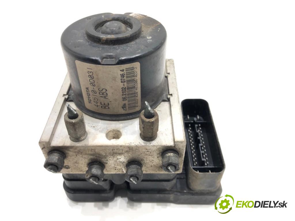 TOYOTA YARIS (_P9_) 2005 - 2014    1.0 VVT-i (KSP90_) 51 kW [69 KM] benzyna 2005 - 2011  Pumpa ABS 44510-0D031 (Pumpy ABS)