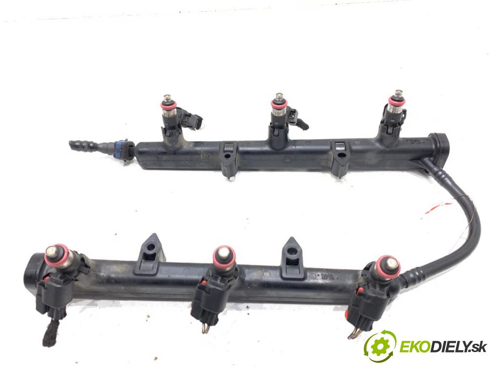 DODGE GRAND CARAVAN 2007 - 2022    3.6 211 kW [287 KM] benzyna 2010 - 2022  Lišta vstrekovacia 04593923AB (Vstrekovacie lišty)