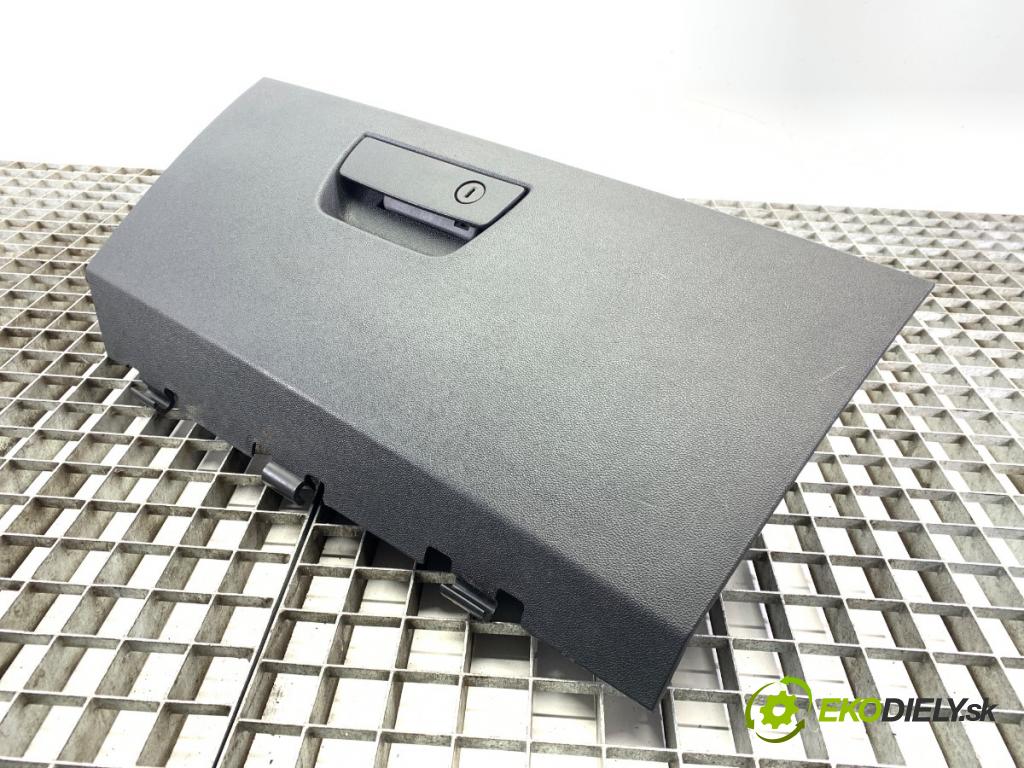 DODGE GRAND CARAVAN 2007 - 2022    3.6 211 kW [287 KM] benzyna 2010 - 2022  Priehradka, kastlík spolujazdca  (Priehradky, kastlíky)