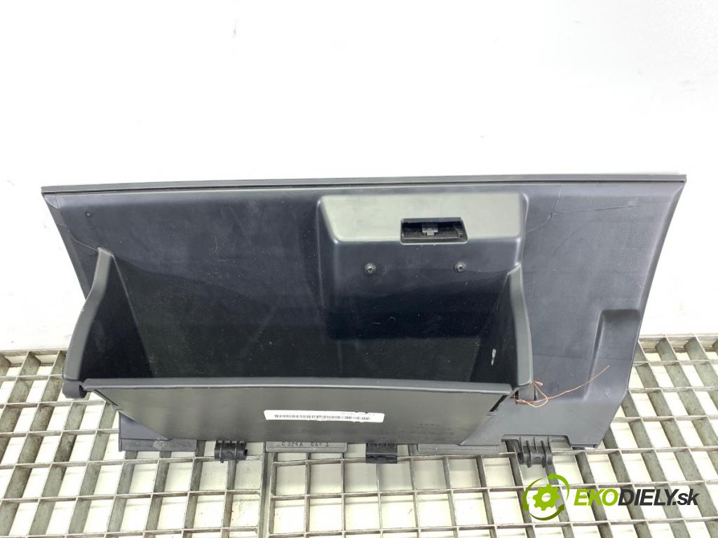 DODGE GRAND CARAVAN 2007 - 2022    3.6 211 kW [287 KM] benzyna 2010 - 2022  Priehradka, kastlík spolujazdca  (Priehradky, kastlíky)