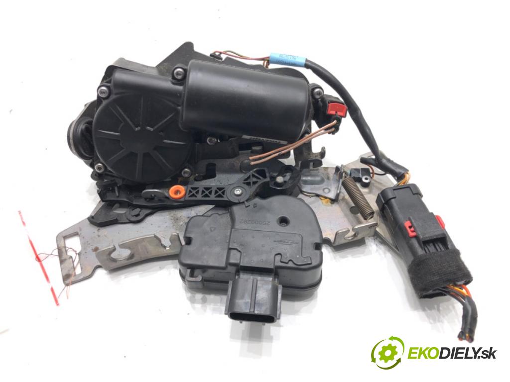 DODGE GRAND CARAVAN 2007 - 2022    3.6 211 kW [287 KM] benzyna 2010 - 2022  zámok dveře pravý zadní část 