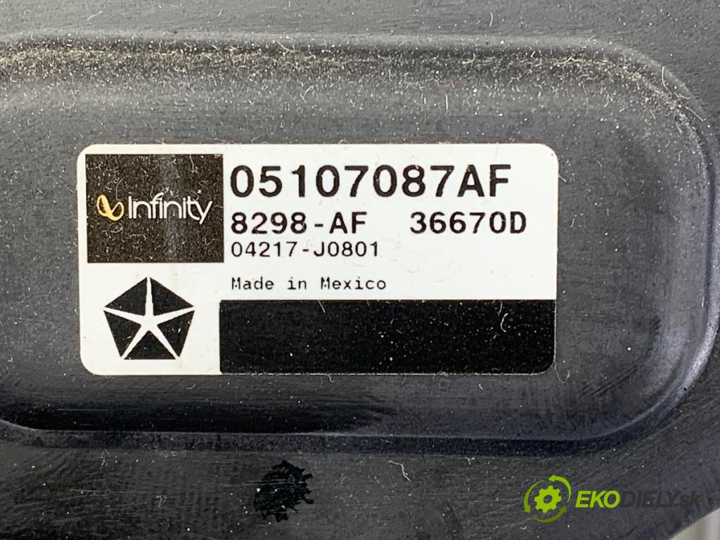 DODGE GRAND CARAVAN 2007 - 2022    3.6 211 kW [287 KM] benzyna 2010 - 2022  subwoofer 05107087AF (Audio zariadenia)
