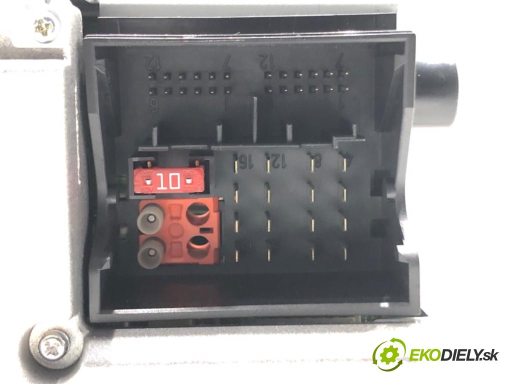 MERCEDES-BENZ KLASA A (W169) 2004 - 2012    A 150 (169.031, 169.331) 70 kW [95 KM] benzyna 2004 - 2012  RADIO A1698700689 (Audio zariadenia)