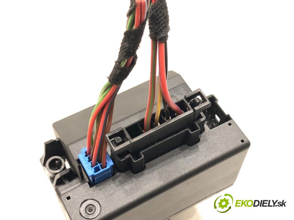 MERCEDES-BENZ KLASA A (W169) 2004 - 2012    A 150 (169.031, 169.331) 70 kW [95 KM] benzyna 2004 - 2012  spinačka 1695451908 (Spínacie skrinky a kľúče)