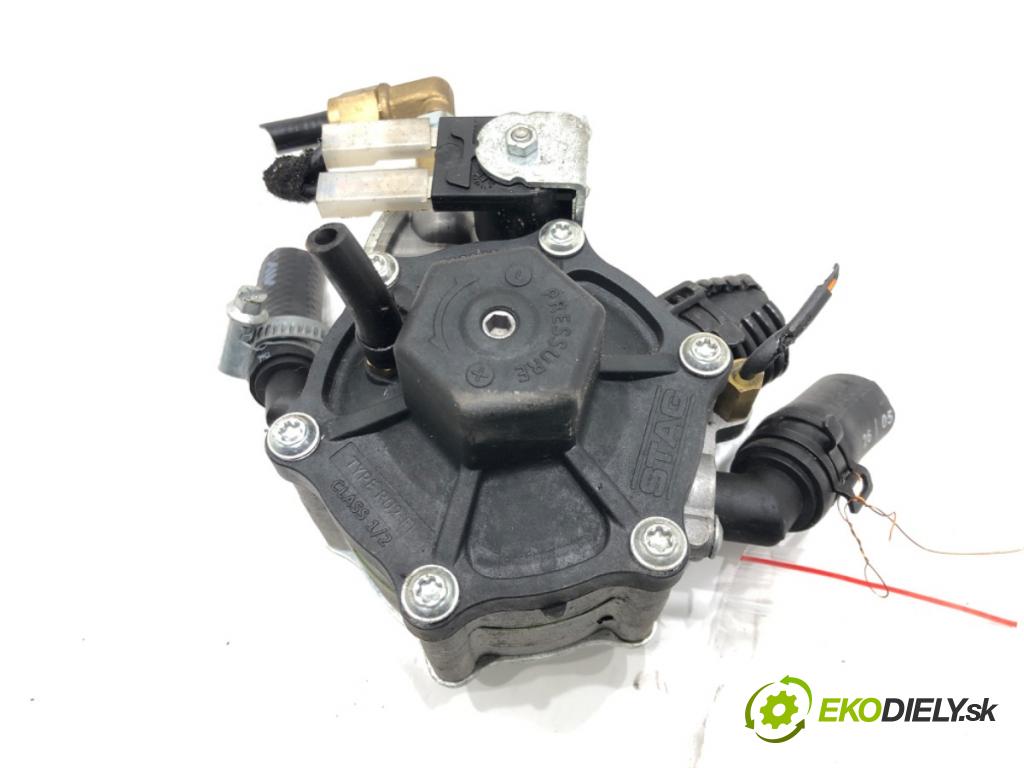 VW GOLF IV (1J1) 1997 - 2008    1.4 16V 55 kW [75 KM] benzyna 1997 - 2004  Reduktor do plynového pedálu LPG 67R-016865 (LPG)