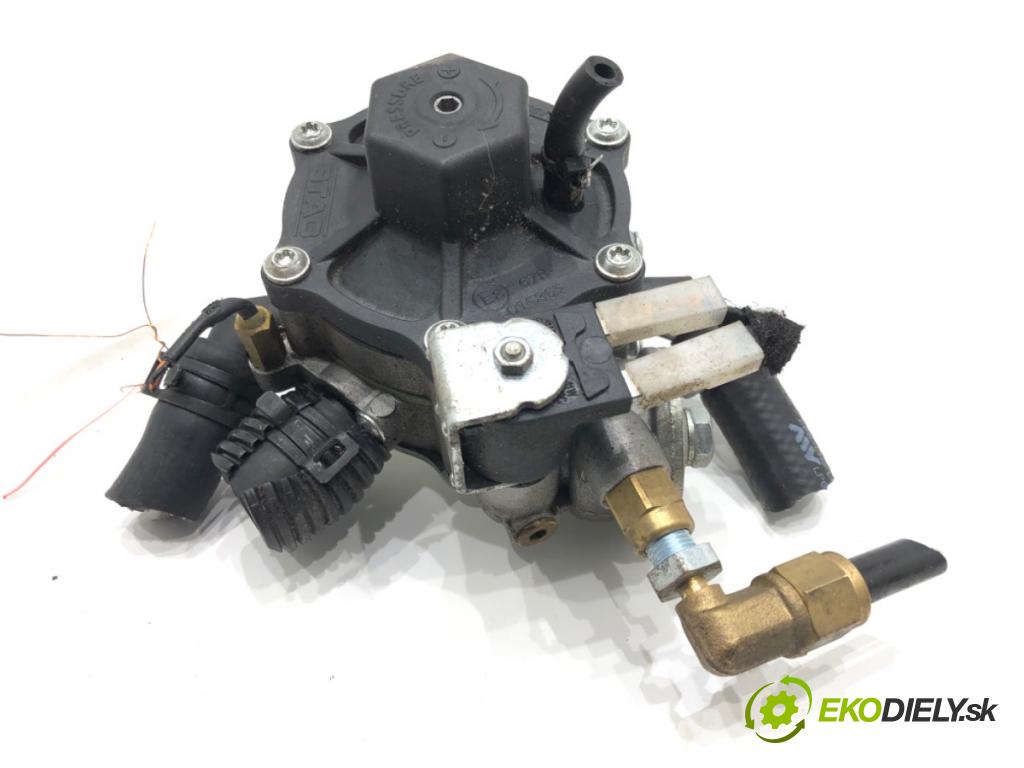 VW GOLF IV (1J1) 1997 - 2008    1.4 16V 55 kW [75 KM] benzyna 1997 - 2004  Reduktor do plynového pedálu LPG 67R-016865 (LPG)