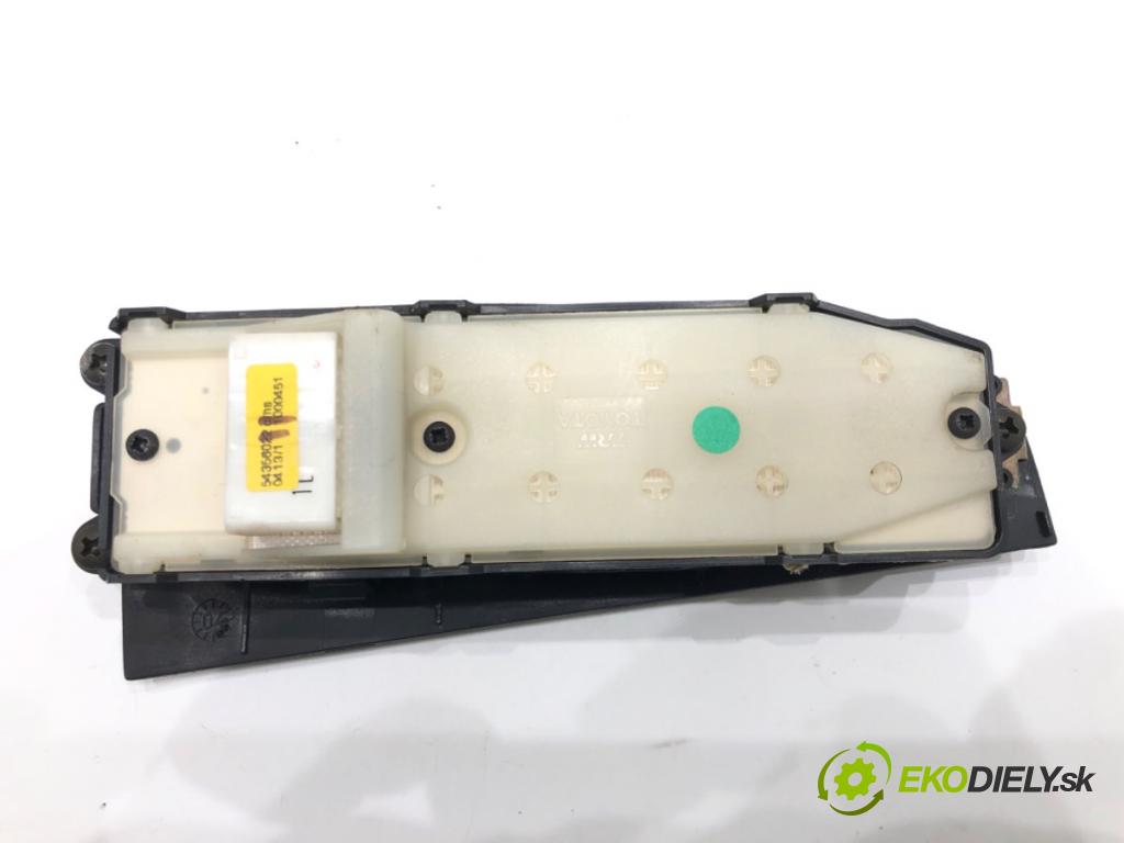 TOYOTA AVENSIS Kombi (_T25_) 2003 - 2008    2.0 D-4D (CDT250_) 85 kW [116 KM] olej napędowy 2003 - 2008  Prepínač okien 84820-05100 (Prepínače, spínače, tlačidlá a ovládače kúrenia)