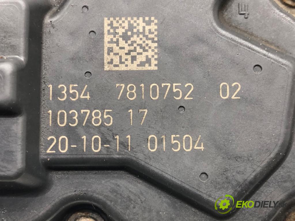 BMW X3 (F25) 2010 - 2017    xDrive 20 d 135 kW [184 KM] olej napędowy 2010 - 2014  Škrtiaca klapka 7810752 (Škrtiace klapky)
