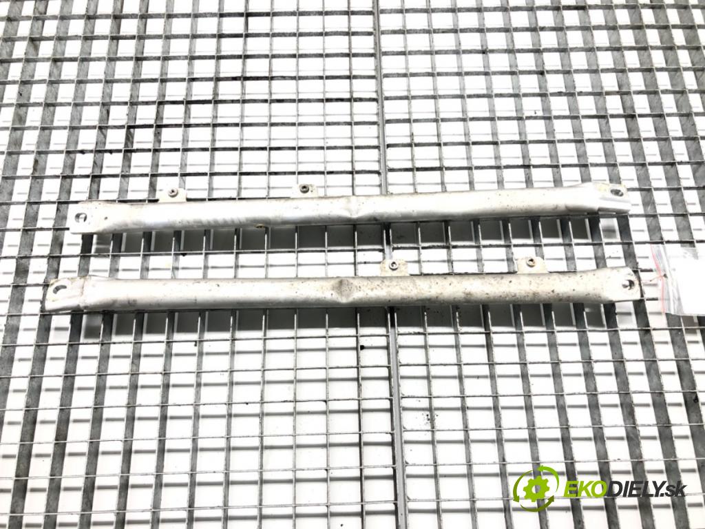 BMW X3 (F25) 2010 - 2017    xDrive 20 d 135 kW [184 KM] olej napędowy 2010 - 2014  výztuha horní 7210319 (Výztuhy)