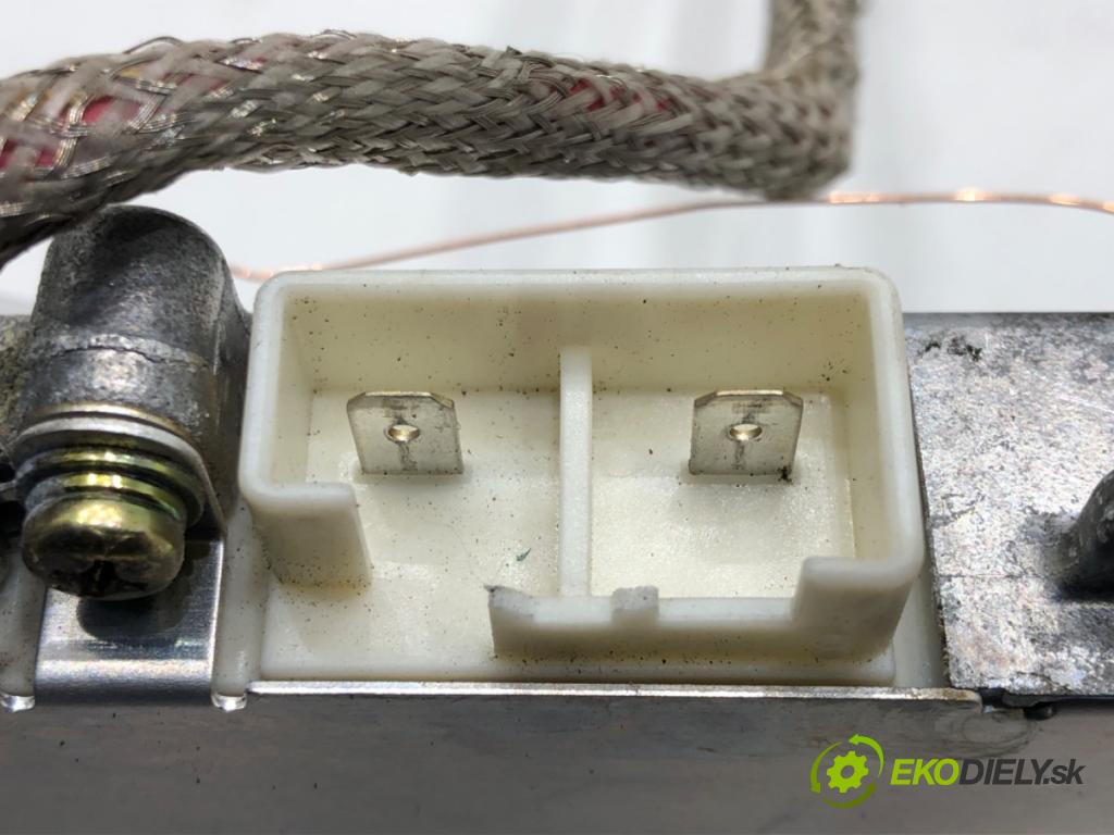 TOYOTA AVENSIS Kombi (_T25_) 2003 - 2008    2.0 D-4D (CDT250_) 85 kW [116 KM] olej napędowy 2003 - 2008  Menič XENON 85967-05010 (Riadiace jednotky xenónu)