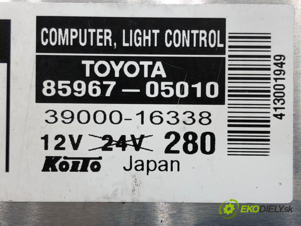 TOYOTA AVENSIS Kombi (_T25_) 2003 - 2008    2.0 D-4D (CDT250_) 85 kW [116 KM] olej napędowy 2003 - 2008  Menič XENON 85967-05010 (Riadiace jednotky xenónu)