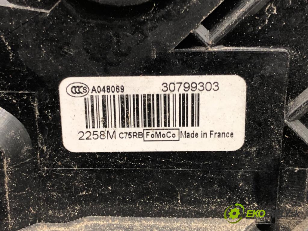 VOLVO V50 (545) 2003 - 2012    2.0 D 100 kW [136 KM] olej napędowy 2004 - 2010  zámok dveře pravý přední část 30799303