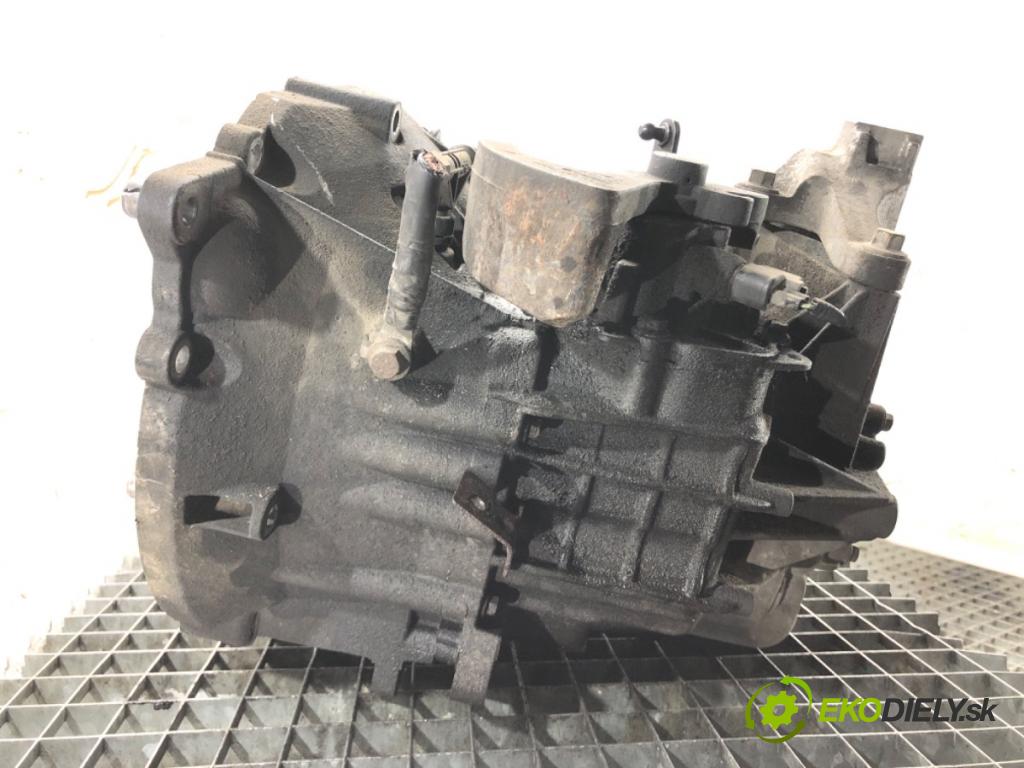 VOLVO V50 (545) 2003 - 2012    2.0 D 100 kW [136 KM] olej napędowy 2004 - 2010  Prevodovka 6M2R-7F096-EB (Prevodovky)