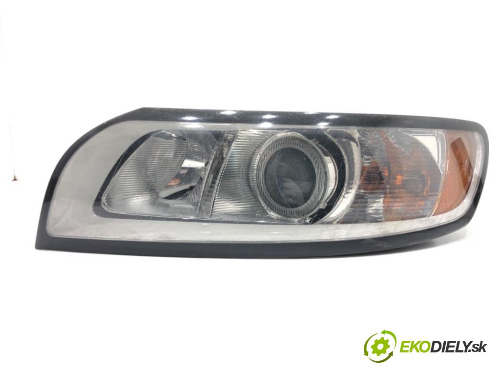 VOLVO V50 (545) 2003 - 2012    2.0 D 100 kW [136 KM] olej napędowy 2004 - 2010  světlomet levý přední část LIFT 31265694