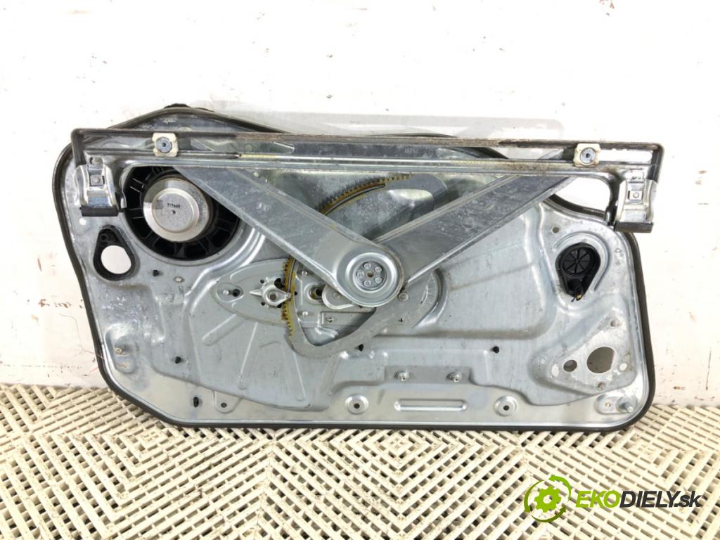 VOLVO V50 (545) 2003 - 2012    2.0 D 100 kW [136 KM] olej napędowy 2004 - 2010  mechanismus okna pravý přední část 31288113AA