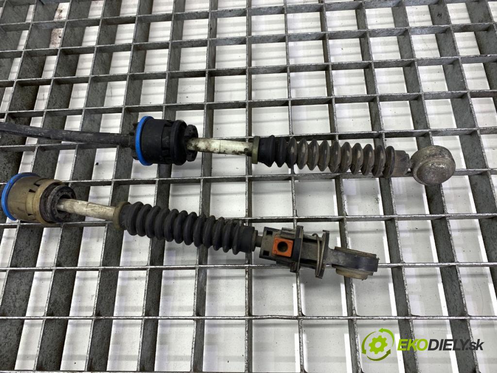 VOLVO V50 (545) 2003 - 2012    2.0 D 100 kW [136 KM] olej napędowy 2004 - 2010  Kulisa 30759589 (Rýchlostné páky / kulisy)