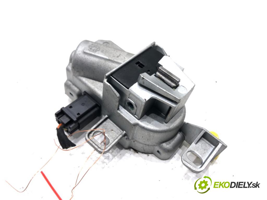 VOLVO V50 (545) 2003 - 2012    2.0 D 100 kW [136 KM] olej napędowy 2004 - 2010  blokáda volantu P31202262 (Ostatné)