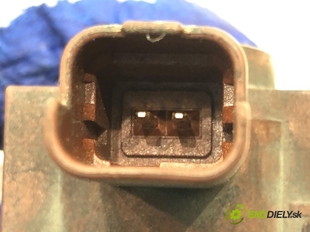 VOLVO V50 (545) 2003 - 2012    2.0 D 100 kW [136 KM] olej napędowy 2004 - 2010  Ventil tlaku 6G9Q-9E882-CA (Ventily)