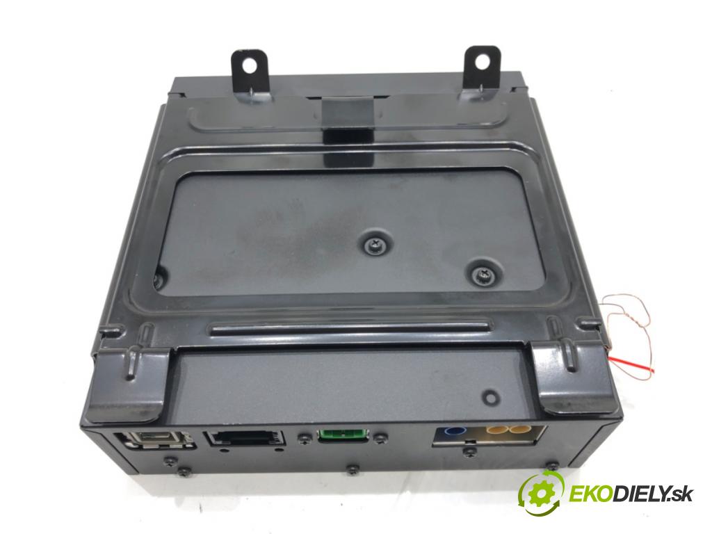 VOLVO V50 (545) 2003 - 2012    2.0 D 100 kW [136 KM] olej napędowy 2004 - 2010  čítač navigácie 31337201 (Ostatné)