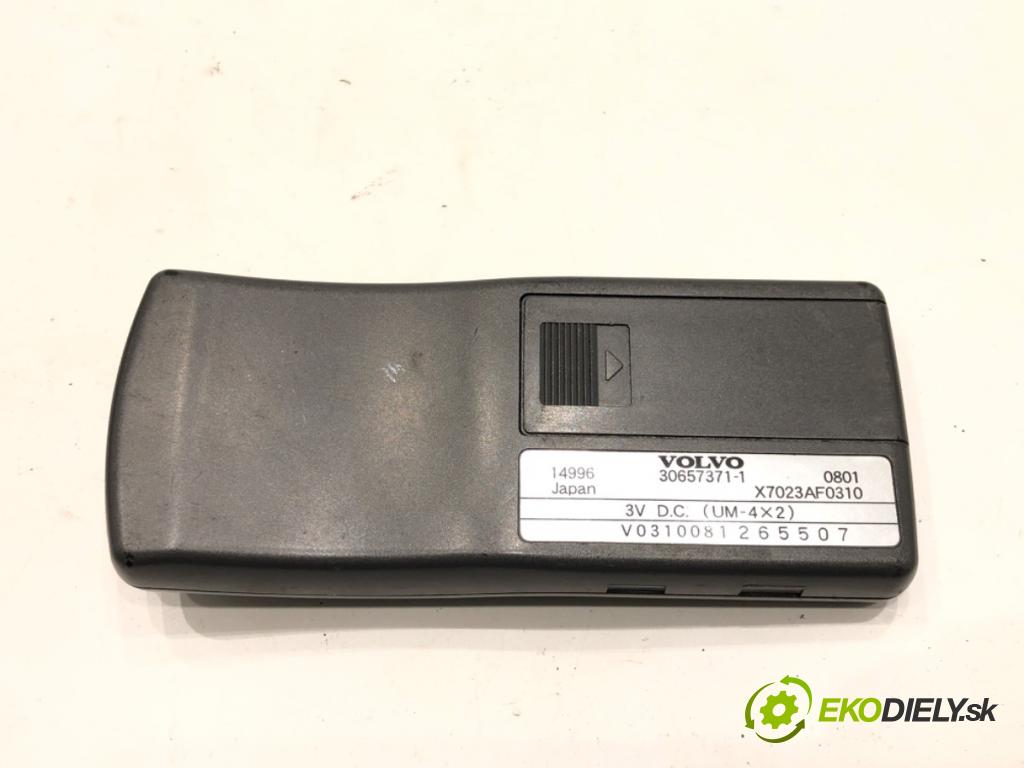 VOLVO V50 (545) 2003 - 2012    2.0 D 100 kW [136 KM] olej napędowy 2004 - 2010  čítač navigácie 31337201 (Ostatné)
