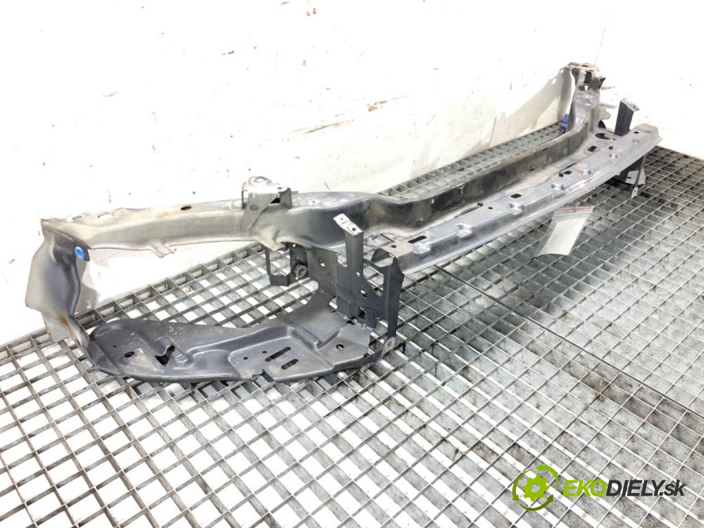 VOLVO V50 (545) 2003 - 2012    2.0 D 100 kW [136 KM] olej napędowy 2004 - 2010  výztuha horní  (Výztuhy)