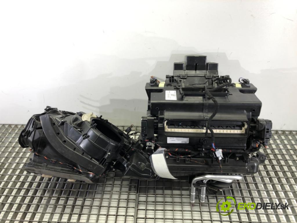 AUDI A6 C8 Avant (4A5) 2018 - 2022    40 TDI Mild Hybrid quattro 150 kW [204 KM] Hybryda silnik Diesla / elektryczny 2018 - 2022  topné těleso radiátor topení komplet KOMBAJN 4K1820005AK (Radiátory topení)